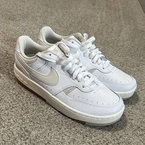 Men’s Nike Gamma Force Size 9